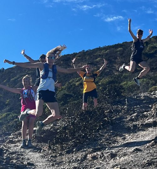 Jumping ladies square